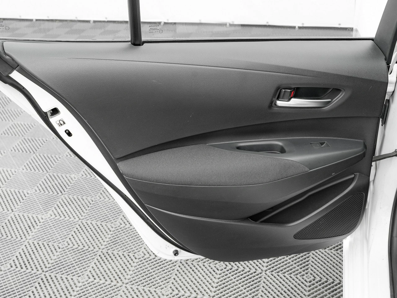 Toyota Corolla - Zdjęcie 23