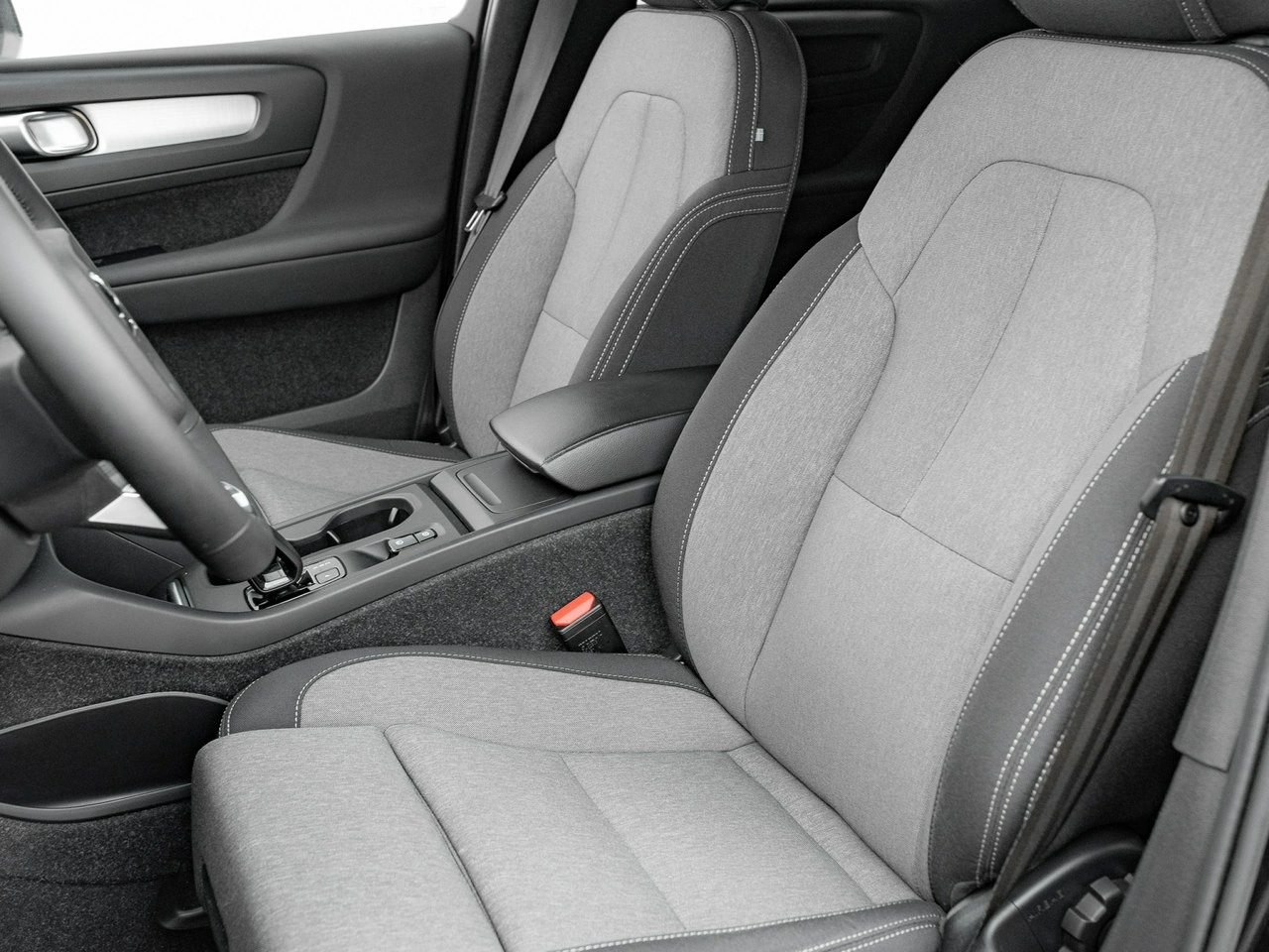 Volvo XC 40 - Zdjęcie 12