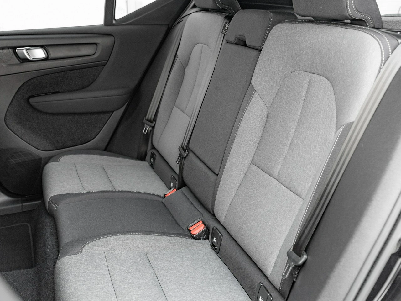 Volvo XC 40 - Zdjęcie 24