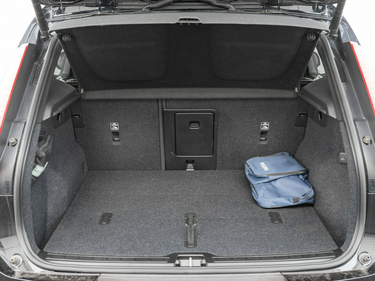 Volvo XC 40 - Zdjęcie 25