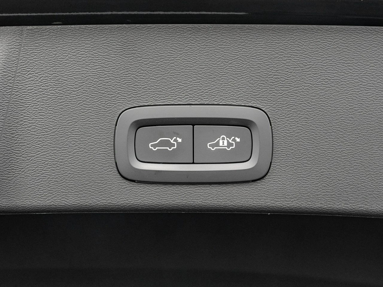 Volvo XC 40 - Zdjęcie 26