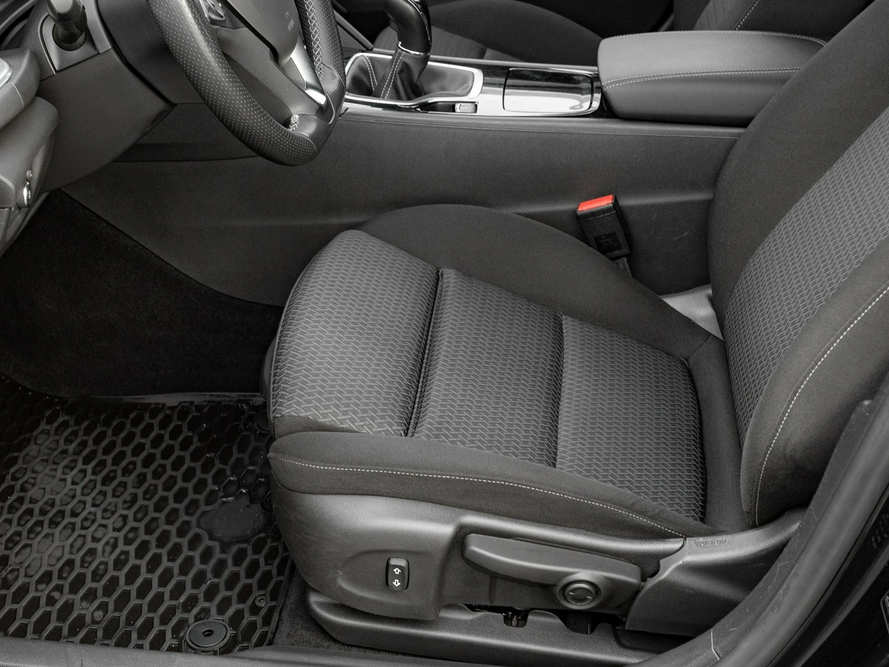 Opel Insignia - Zdjęcie 12