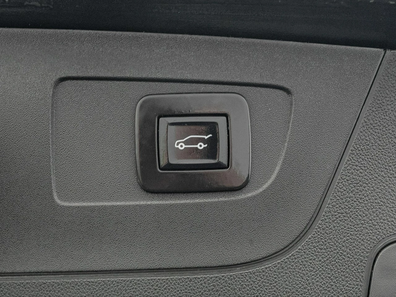 Opel Insignia - Zdjęcie 24