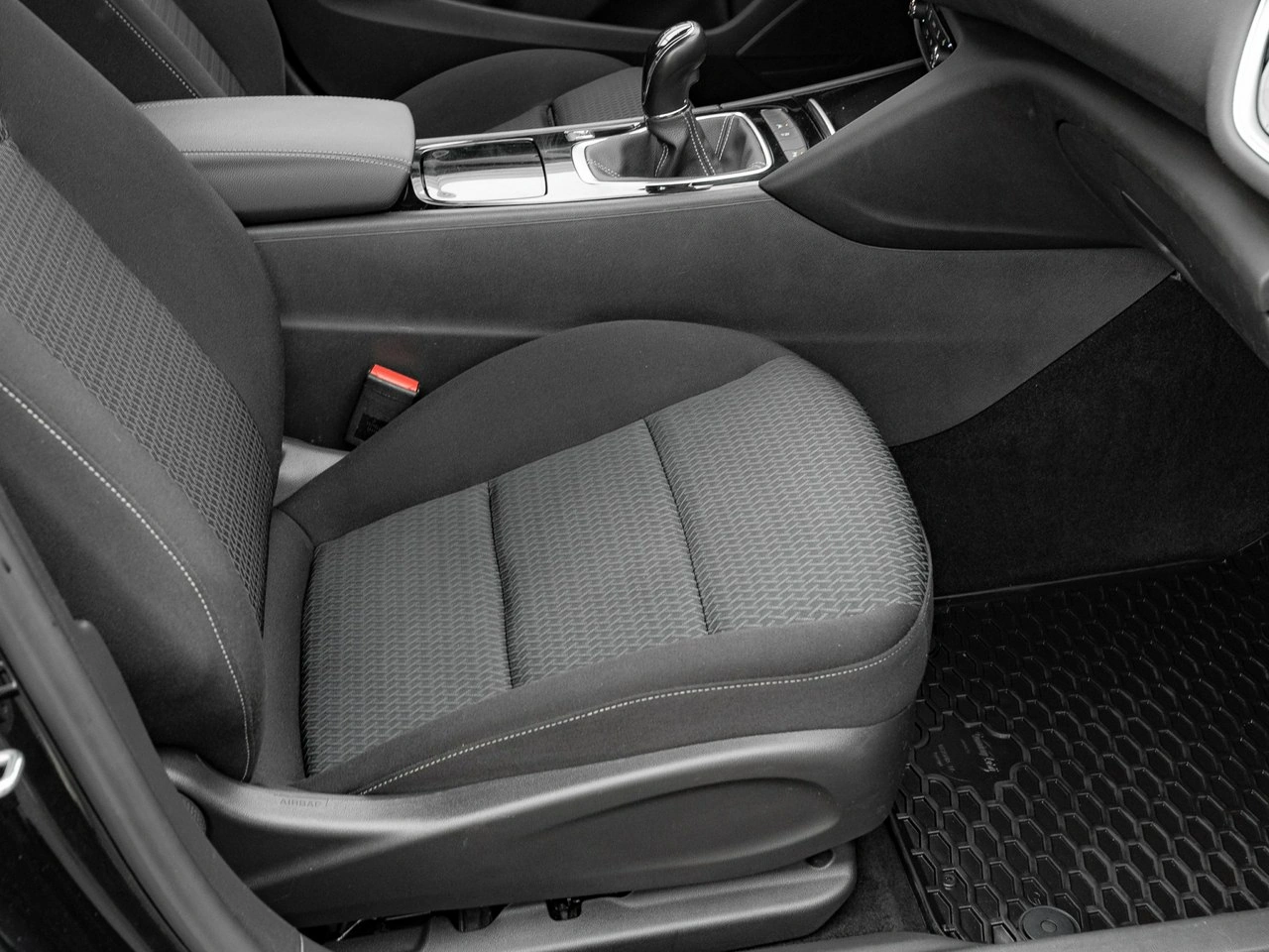 Opel Insignia - Zdjęcie 28