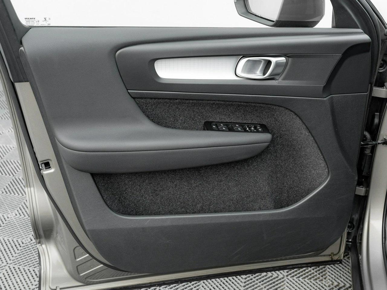 Volvo XC 40 - Zdjęcie 11