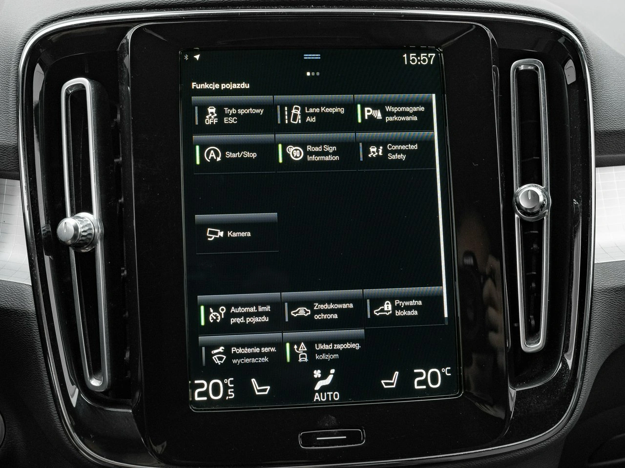 Volvo XC 40 - Zdjęcie 18