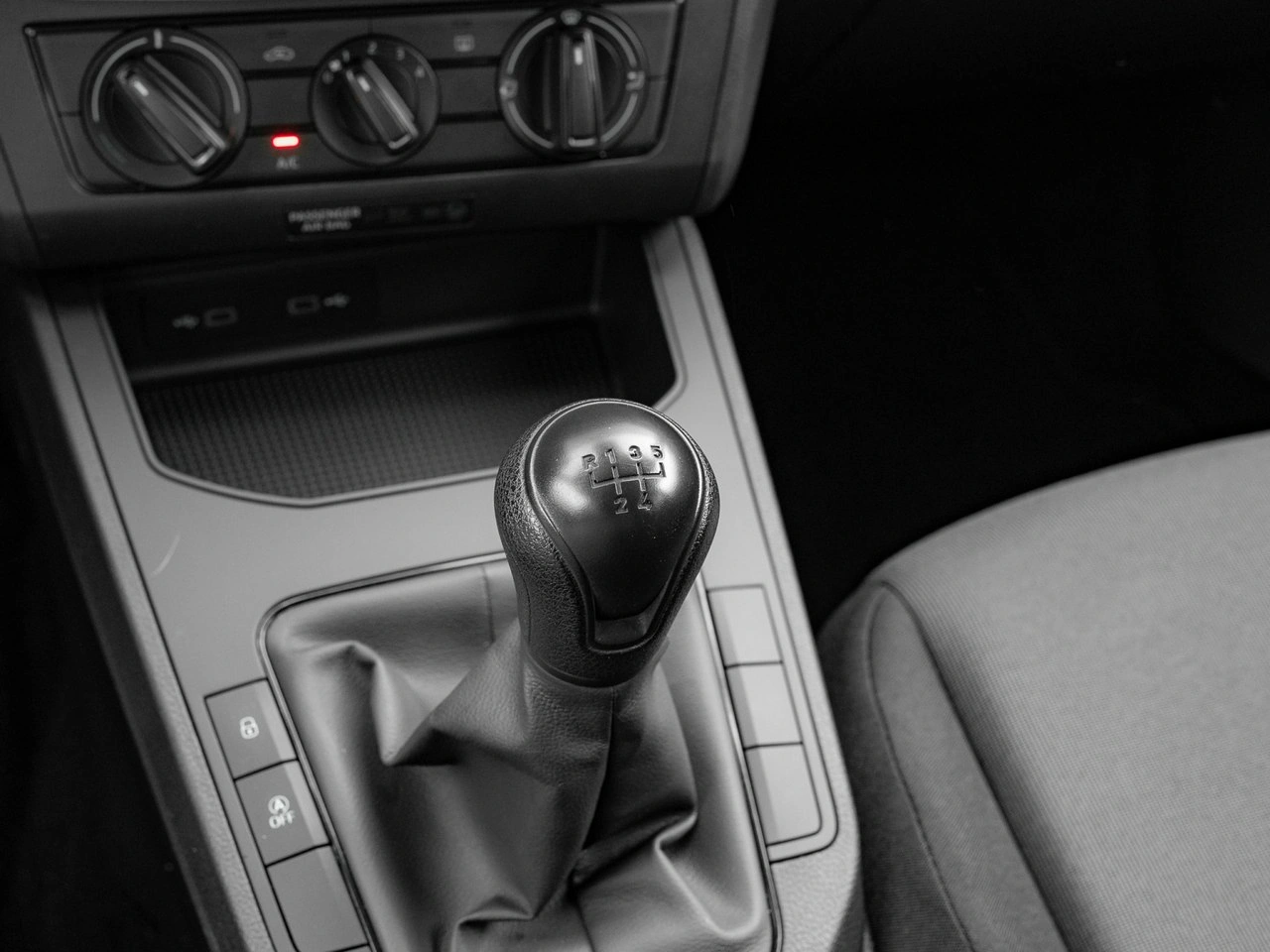 Seat Ibiza - Zdjęcie 17