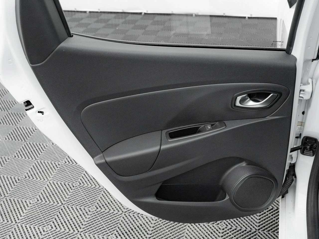 Renault Clio - Zdjęcie 17