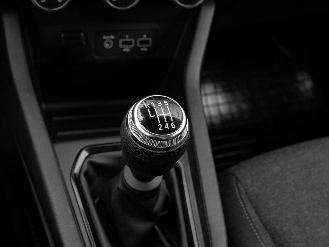 Renault Clio - Zdjęcie 17