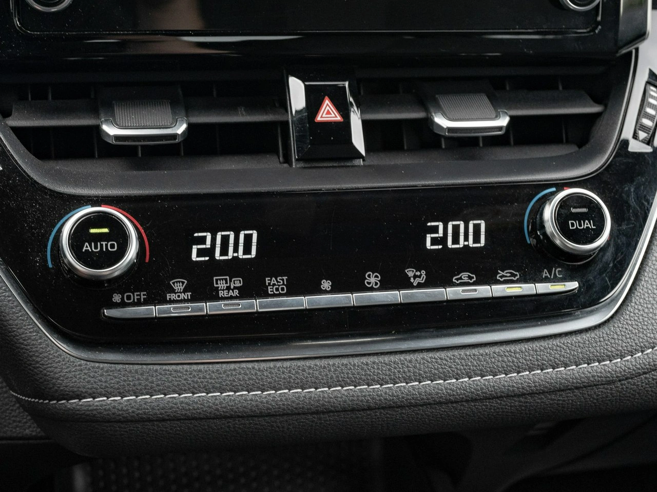 Toyota Corolla - Zdjęcie 17