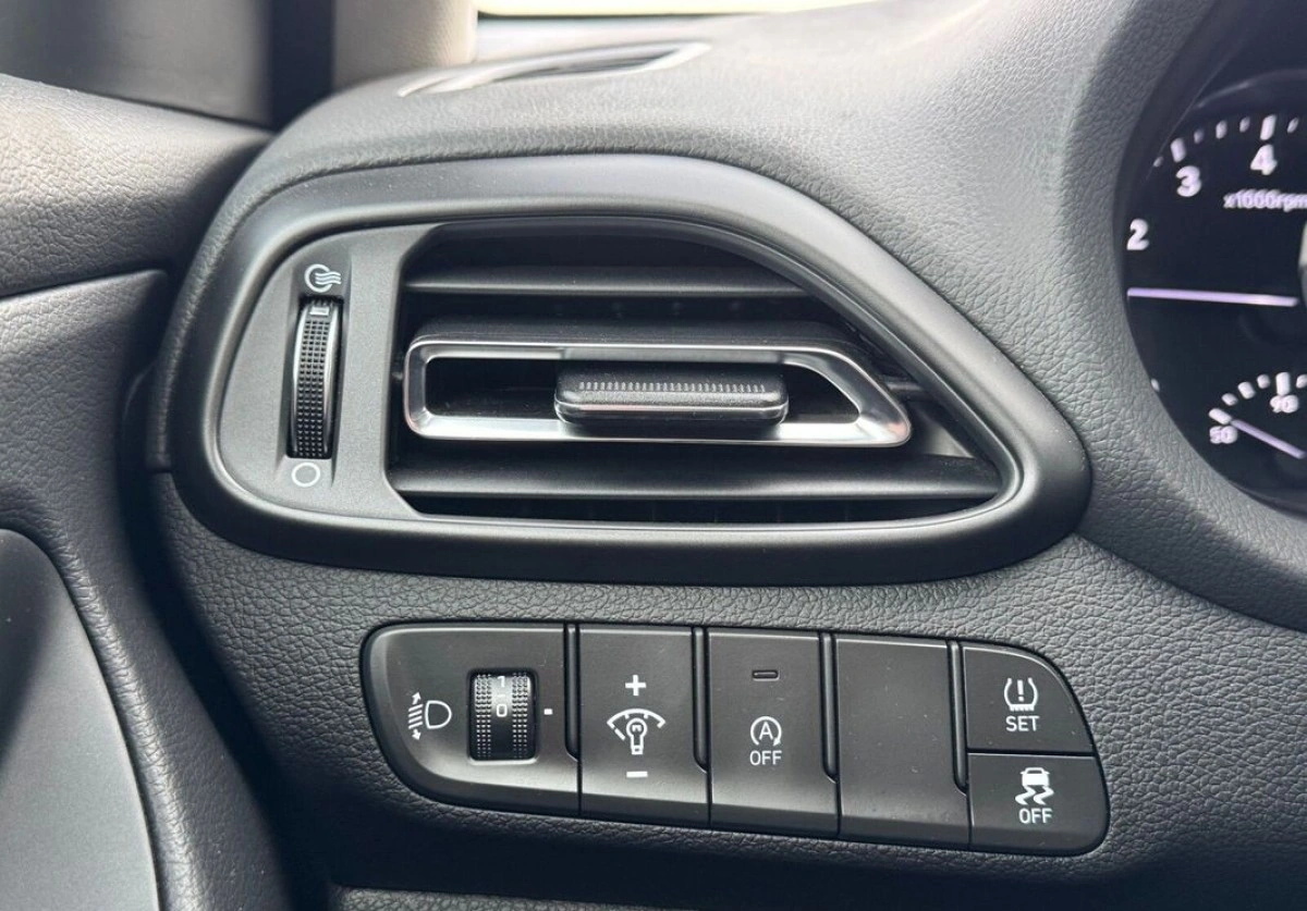 Hyundai i30 - Zdjęcie 11