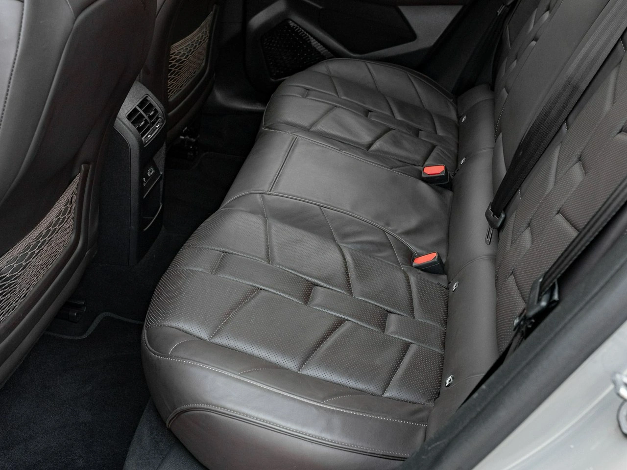 DS Automobiles DS 4 - Zdjęcie 23