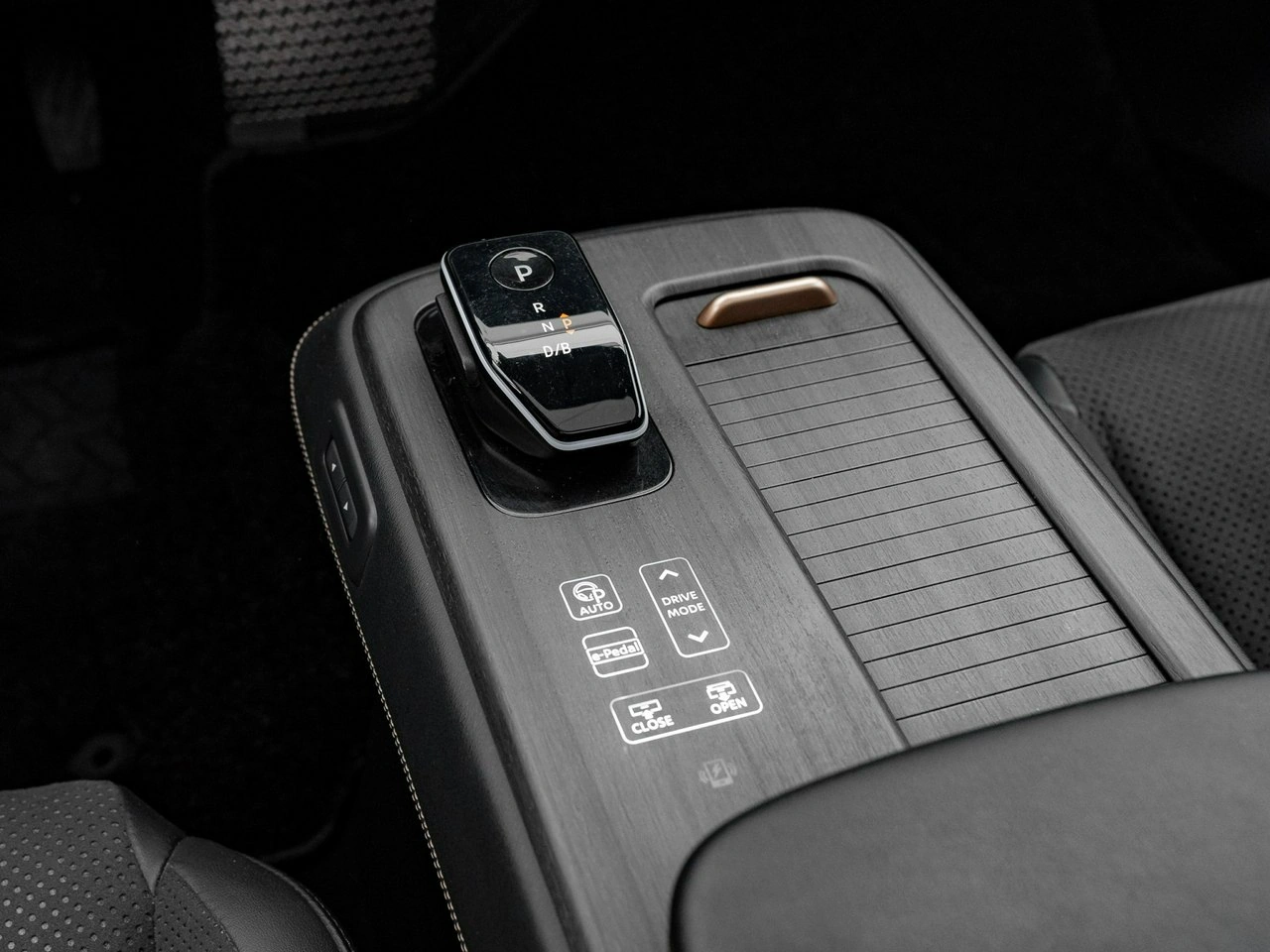 Nissan Ariya - Zdjęcie 18