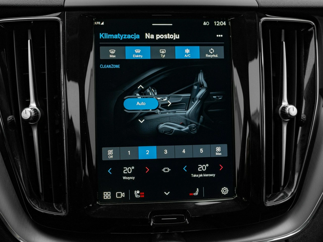 Volvo XC 60 - Zdjęcie 20