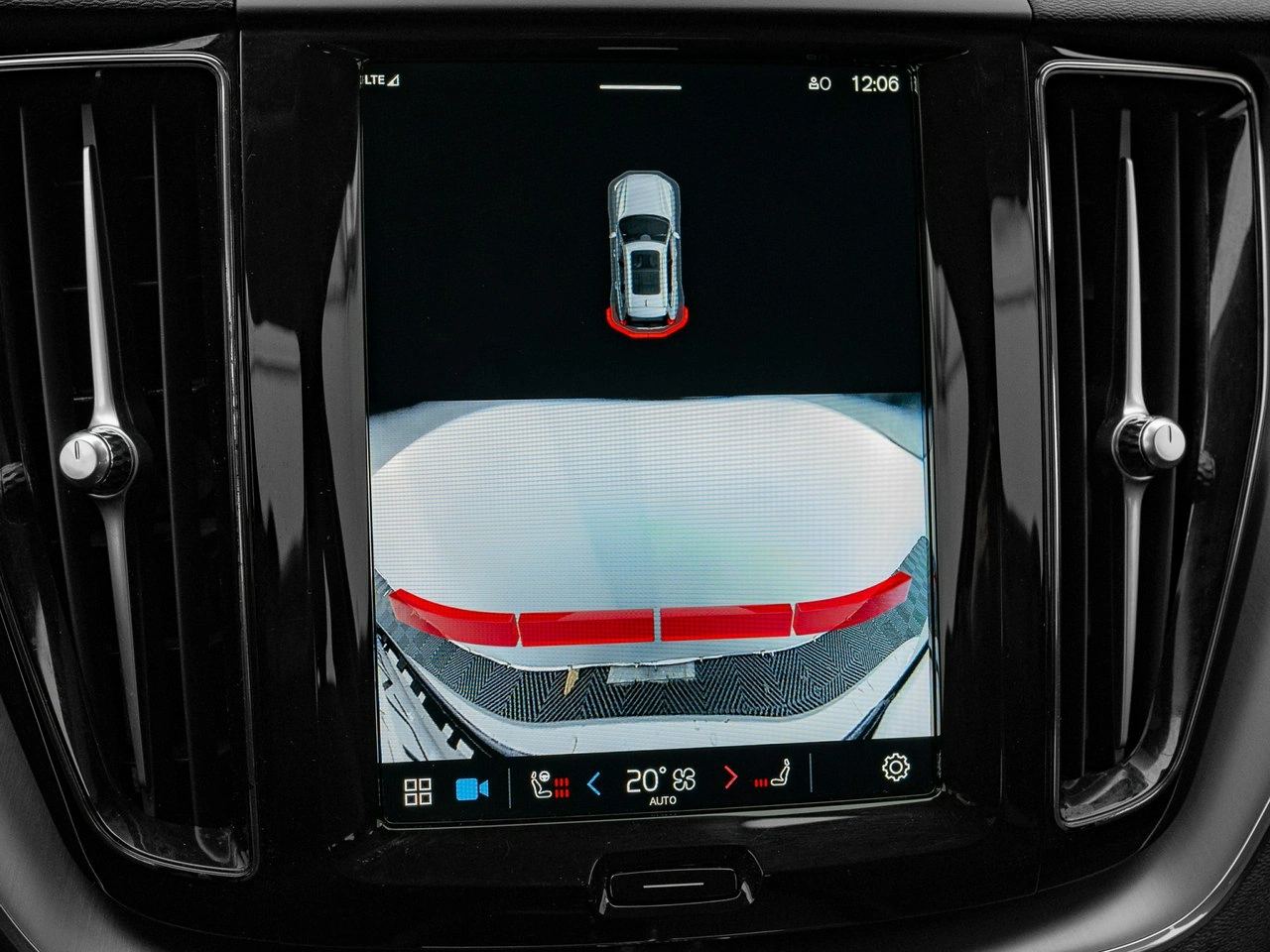 Volvo XC 60 - Zdjęcie 21