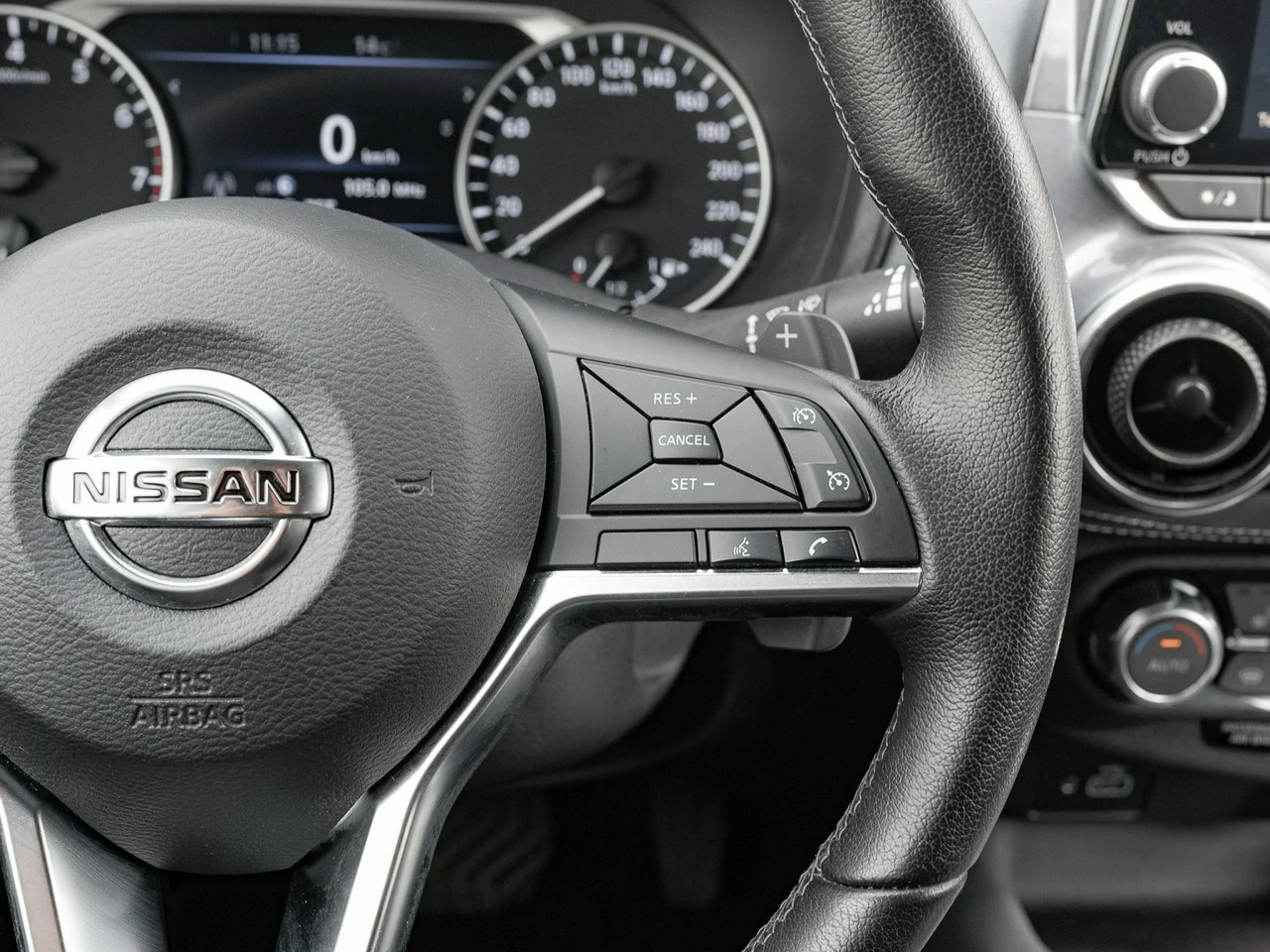 Nissan Juke - Zdjęcie 16