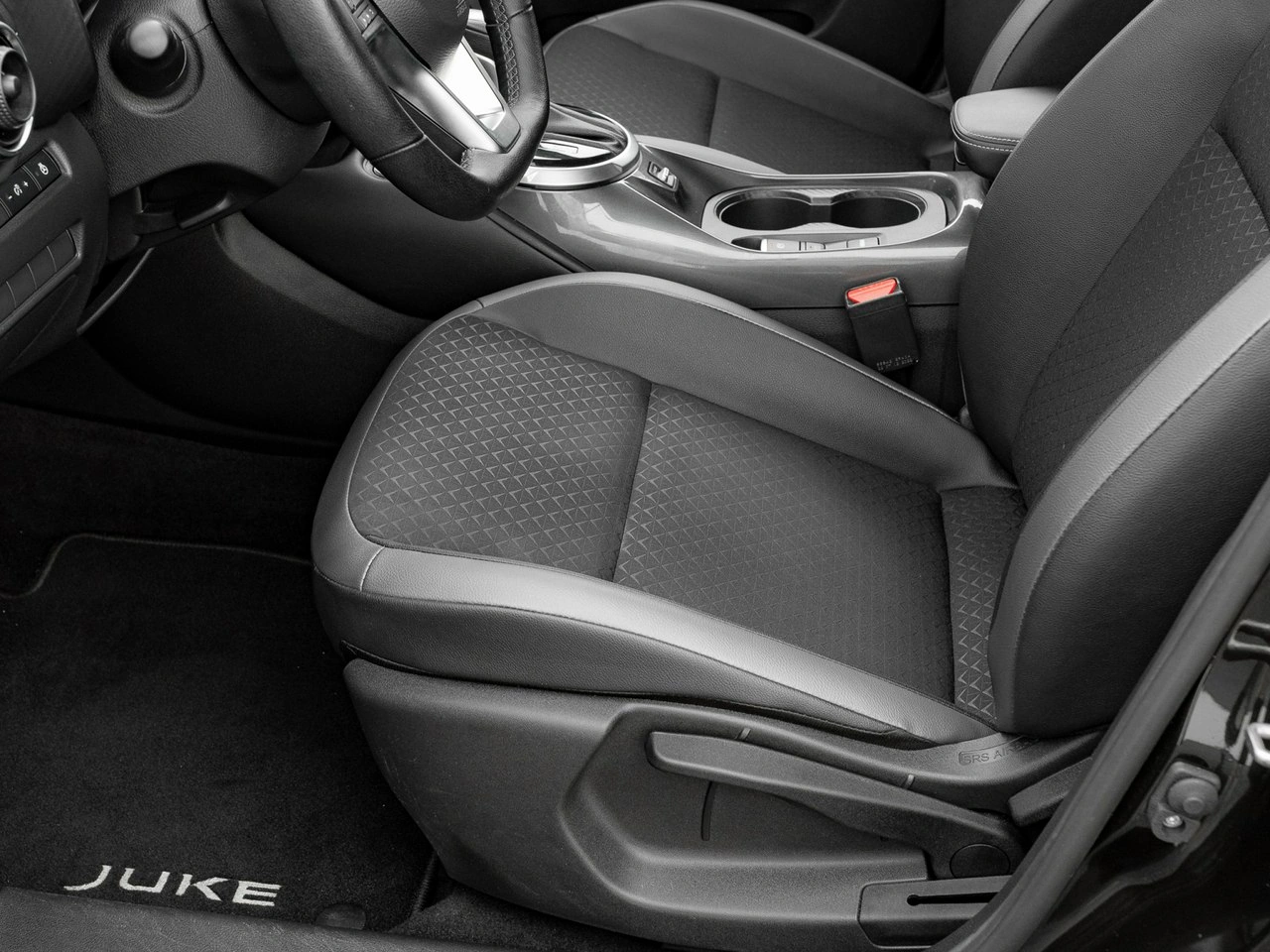 Nissan Juke - Zdjęcie 12