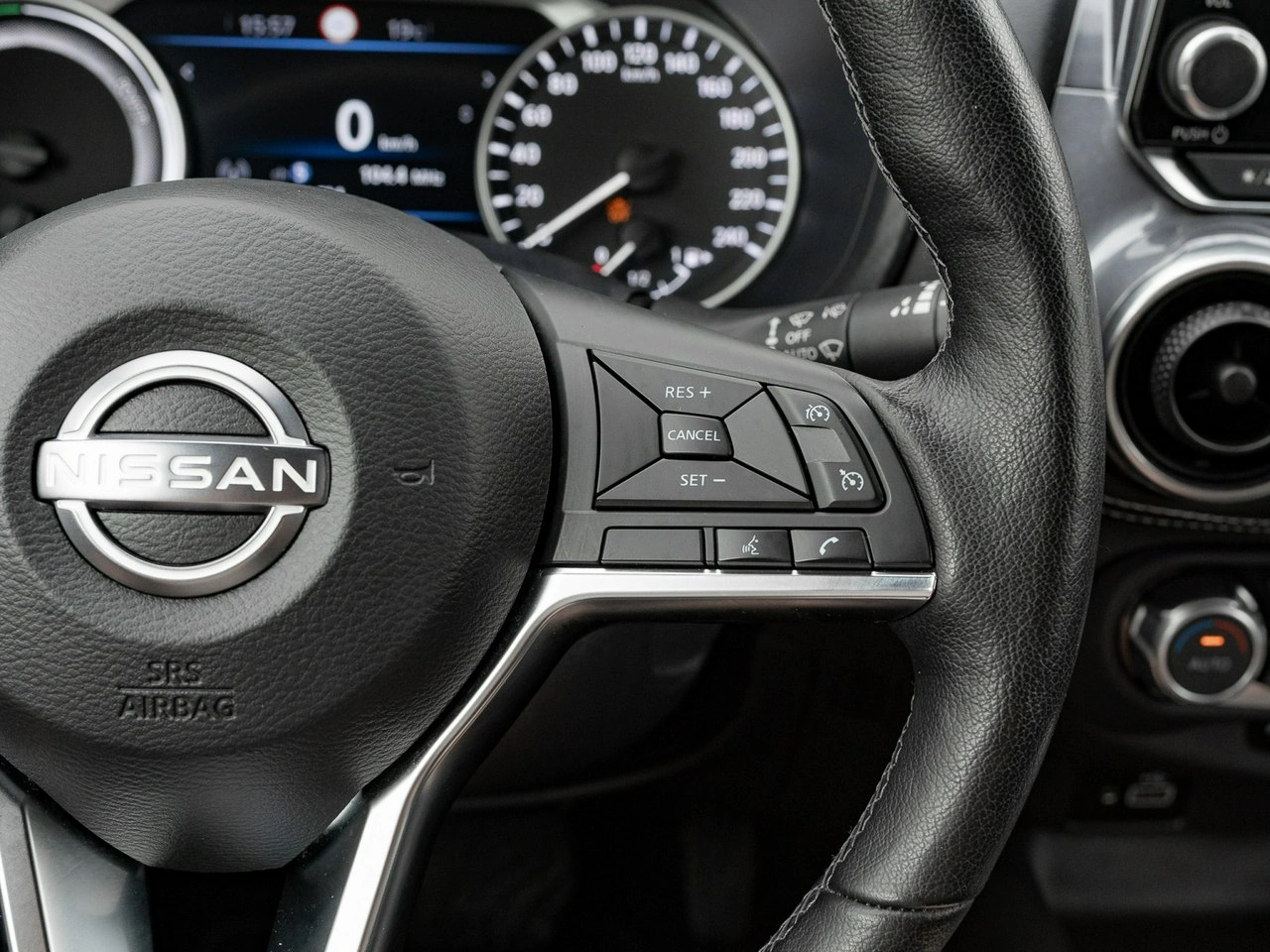 Nissan Juke - Zdjęcie 16