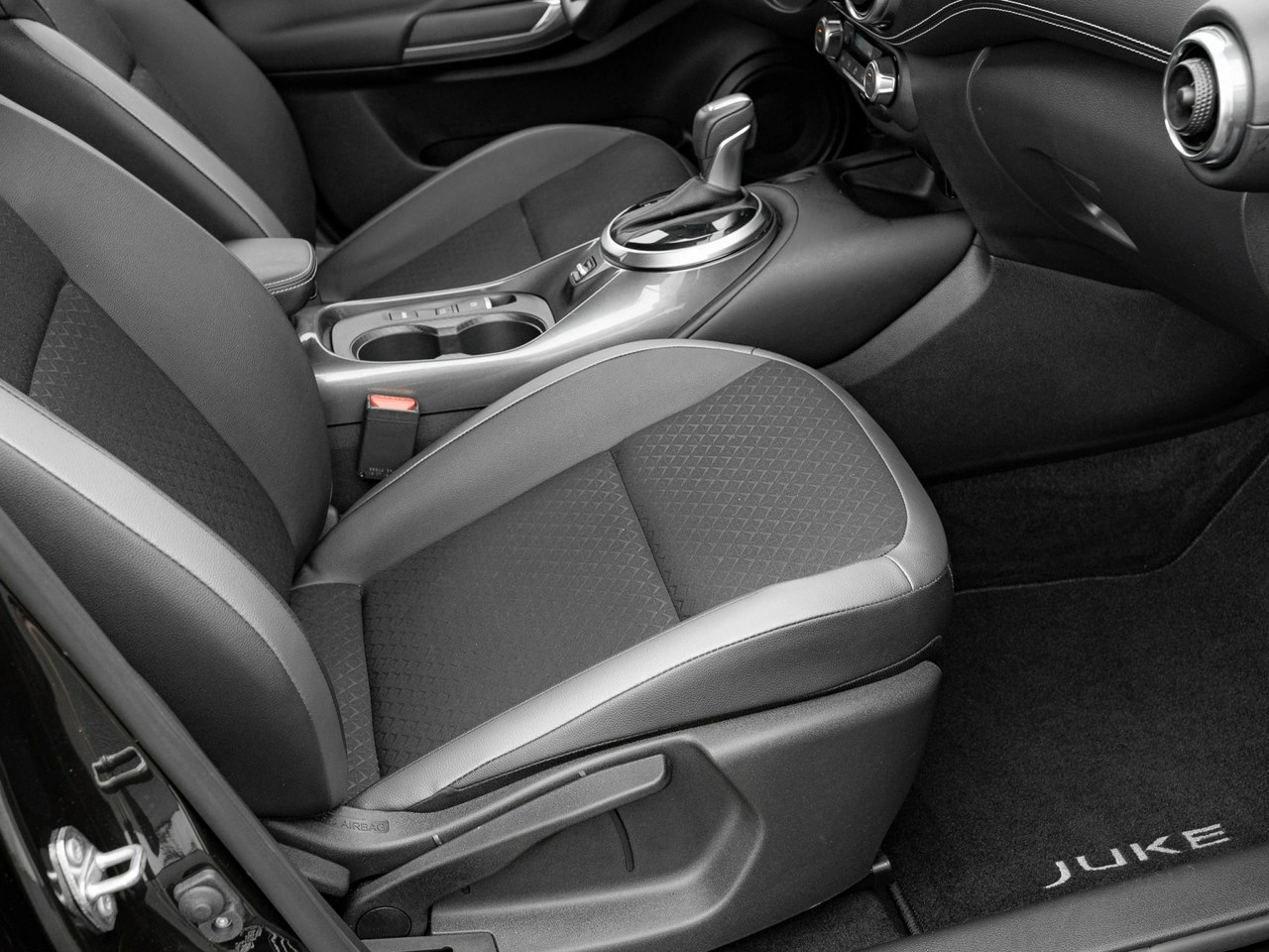Nissan Juke - Zdjęcie 29