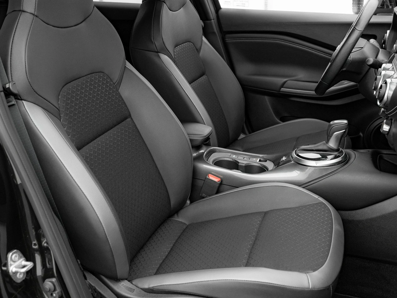 Nissan Juke - Zdjęcie 30