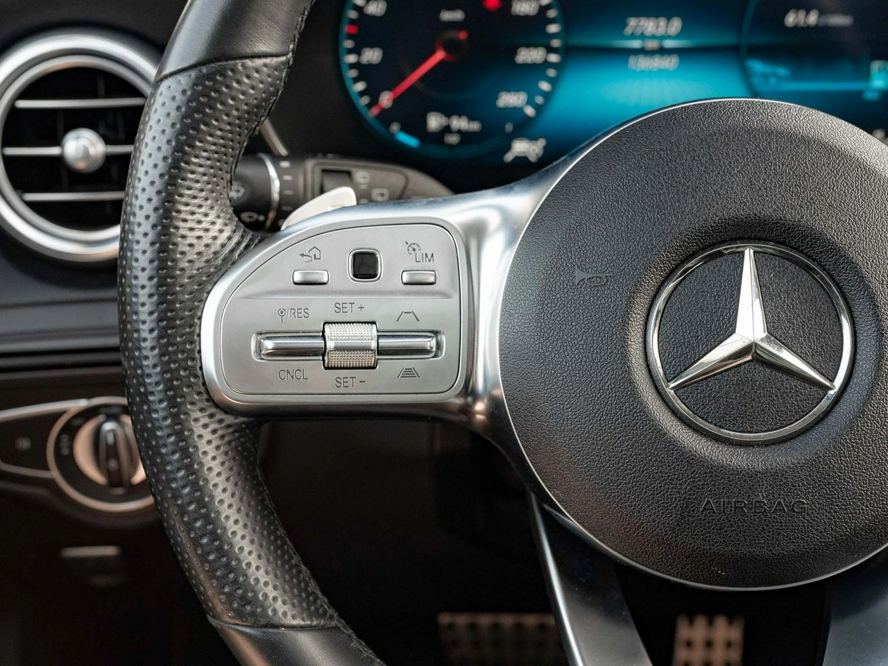 Mercedes GLC 400 - Zdjęcie 14