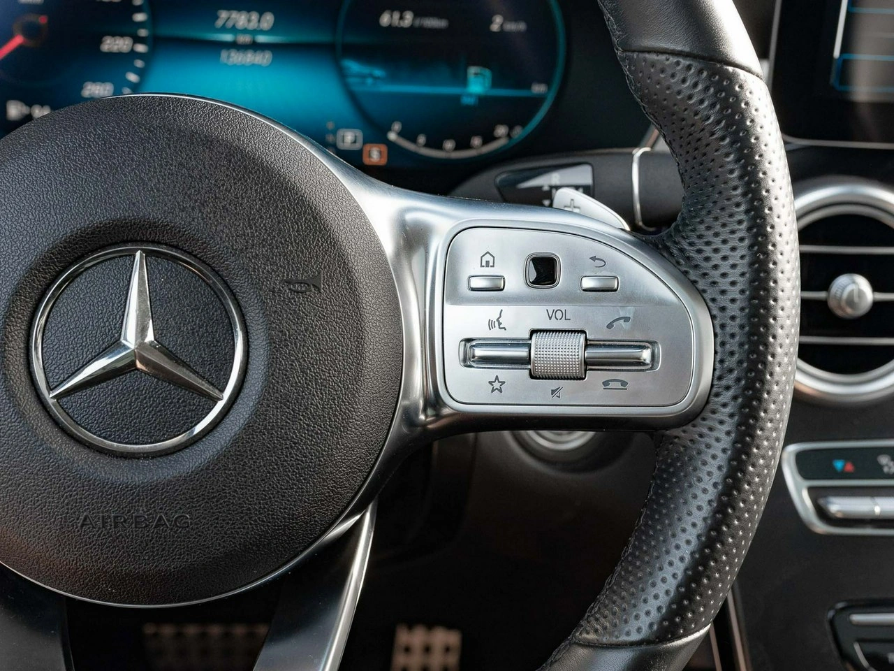 Mercedes GLC 400 - Zdjęcie 15