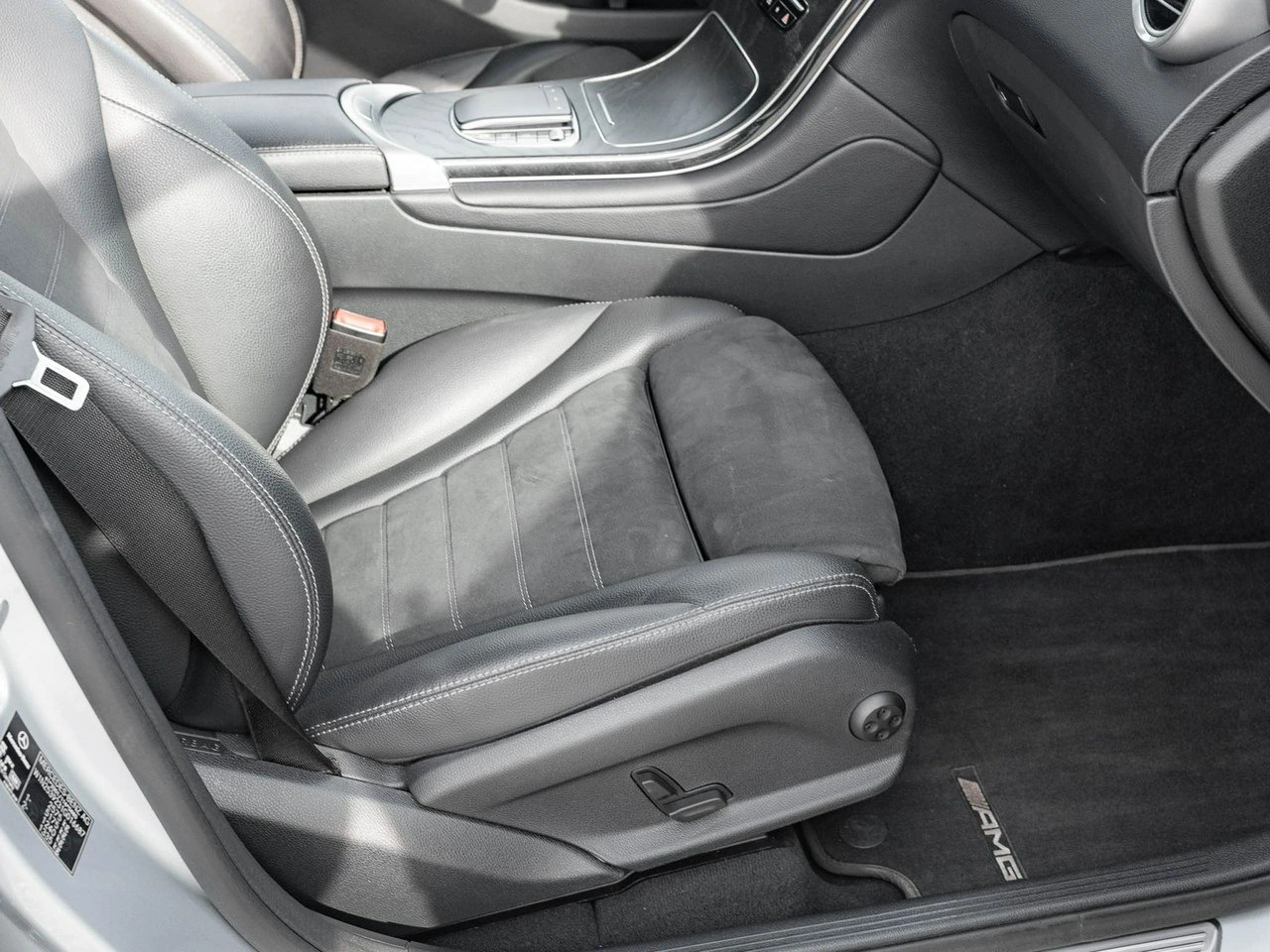 Mercedes GLC 400 - Zdjęcie 29