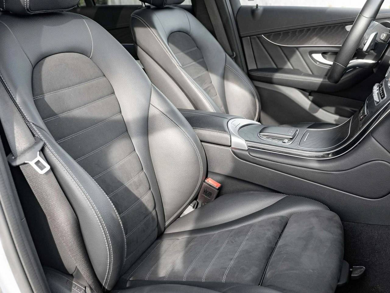 Mercedes GLC 400 - Zdjęcie 30