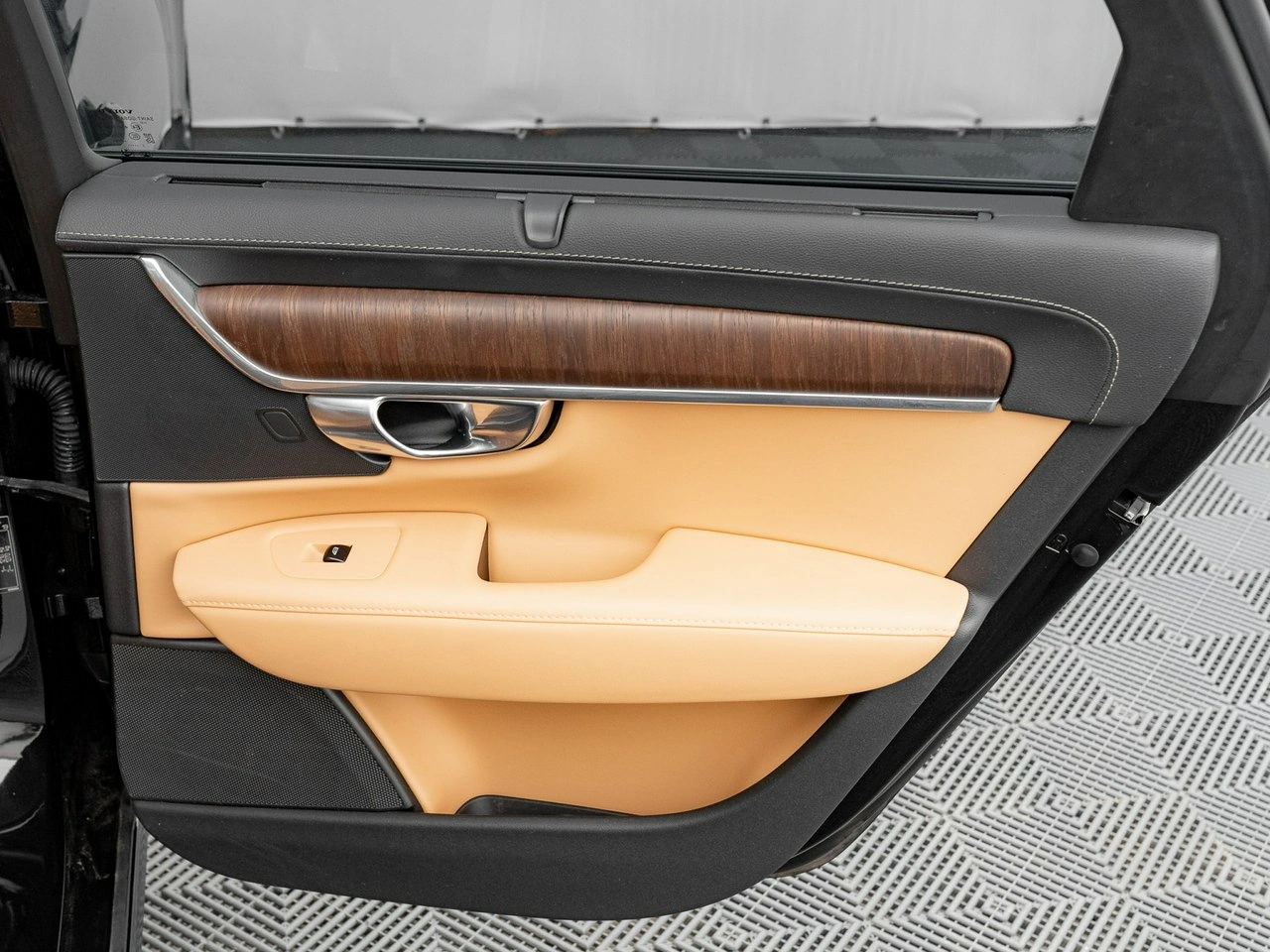 Volvo S90 - Zdjęcie 30