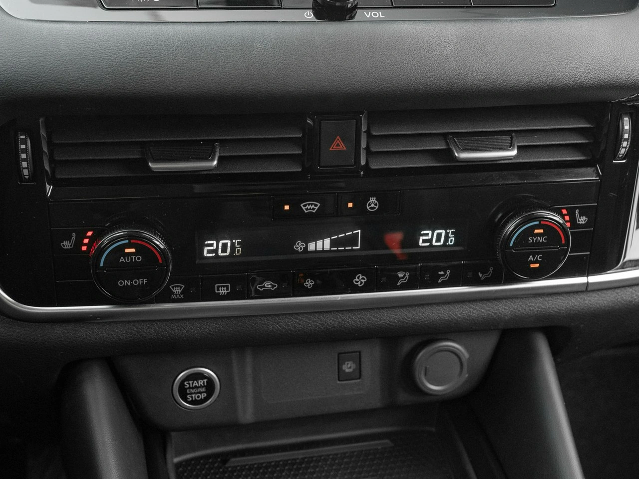 Nissan Qashqai - Zdjęcie 16