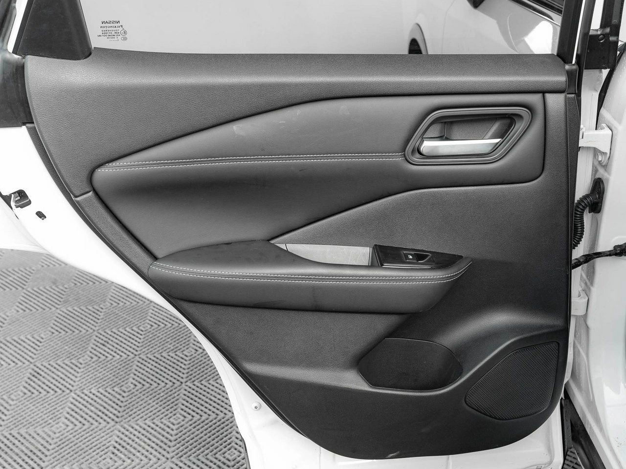 Nissan Qashqai - Zdjęcie 23