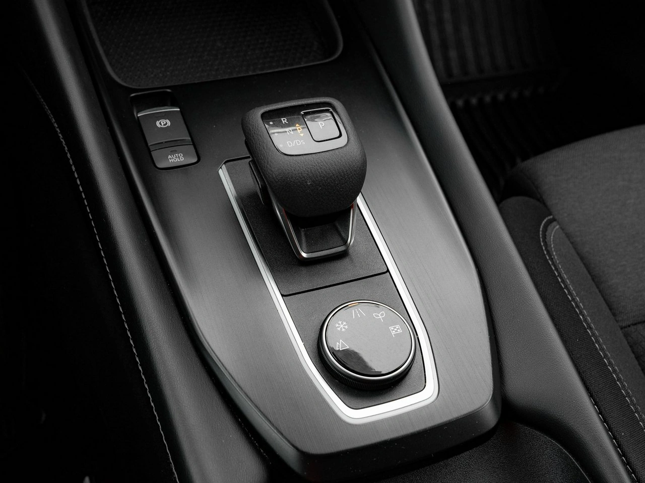 Nissan Qashqai - Zdjęcie 17