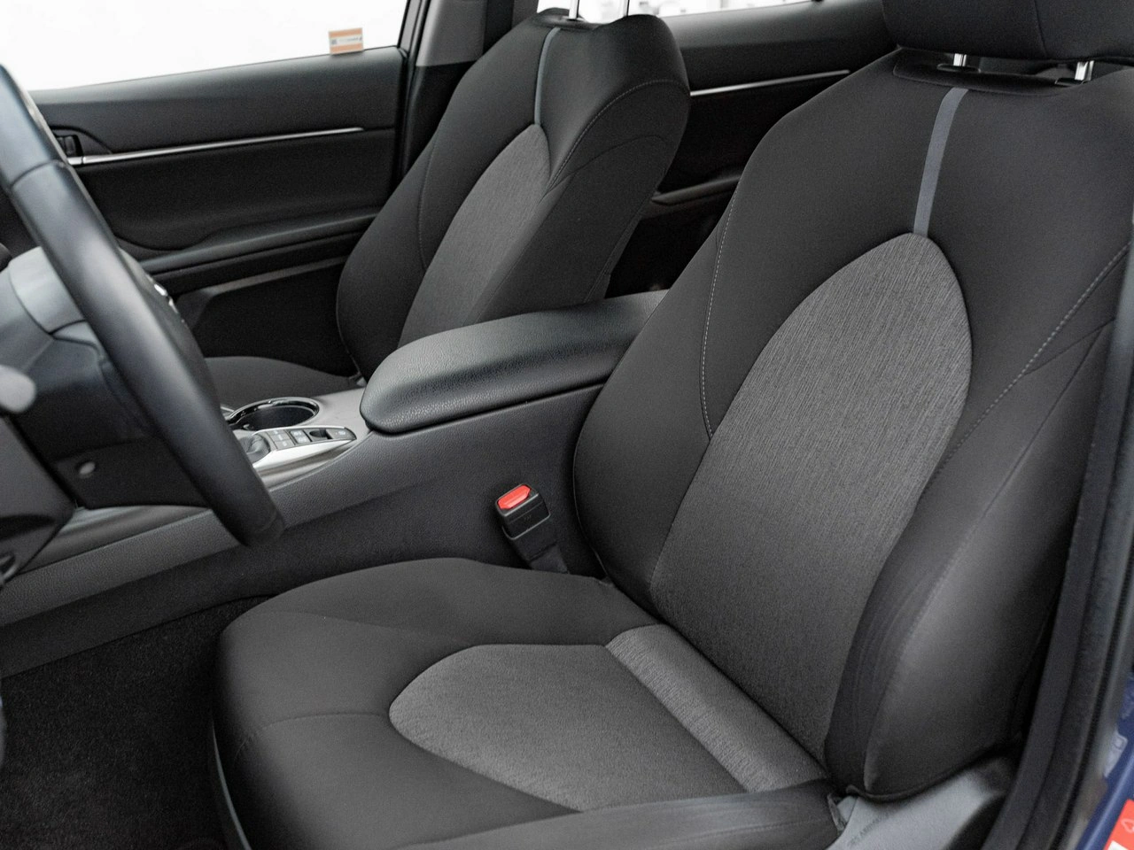 Toyota Camry - Zdjęcie 11