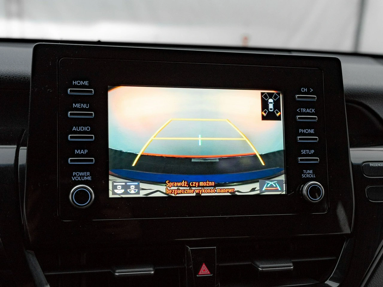 Toyota Camry - Zdjęcie 20