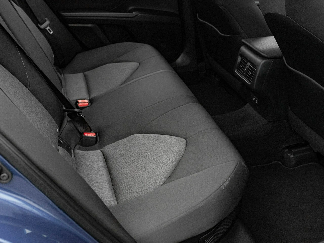 Toyota Camry - Zdjęcie 25