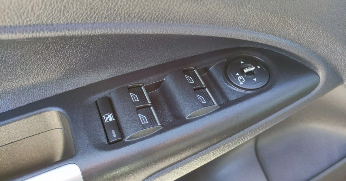 Ford Tourneo Connect - Zdjęcie 25