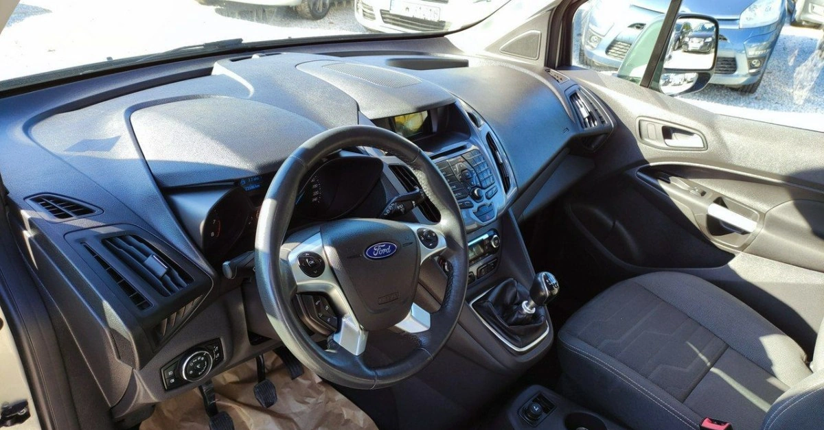 Ford Tourneo Connect - Zdjęcie 27