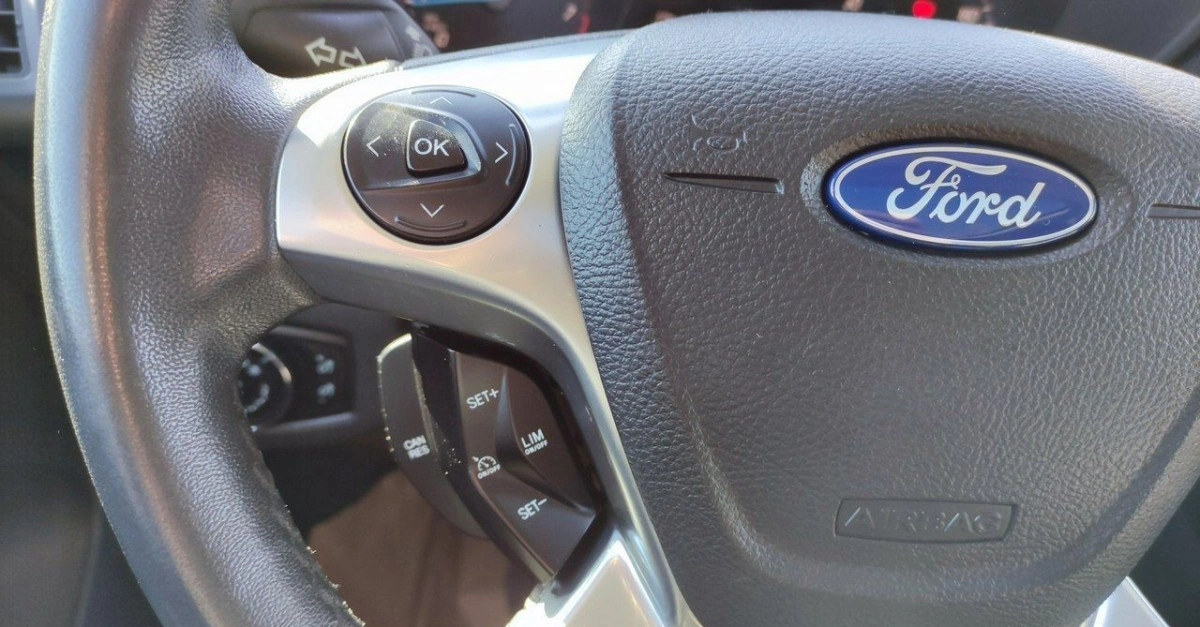 Ford Tourneo Connect - Zdjęcie 30