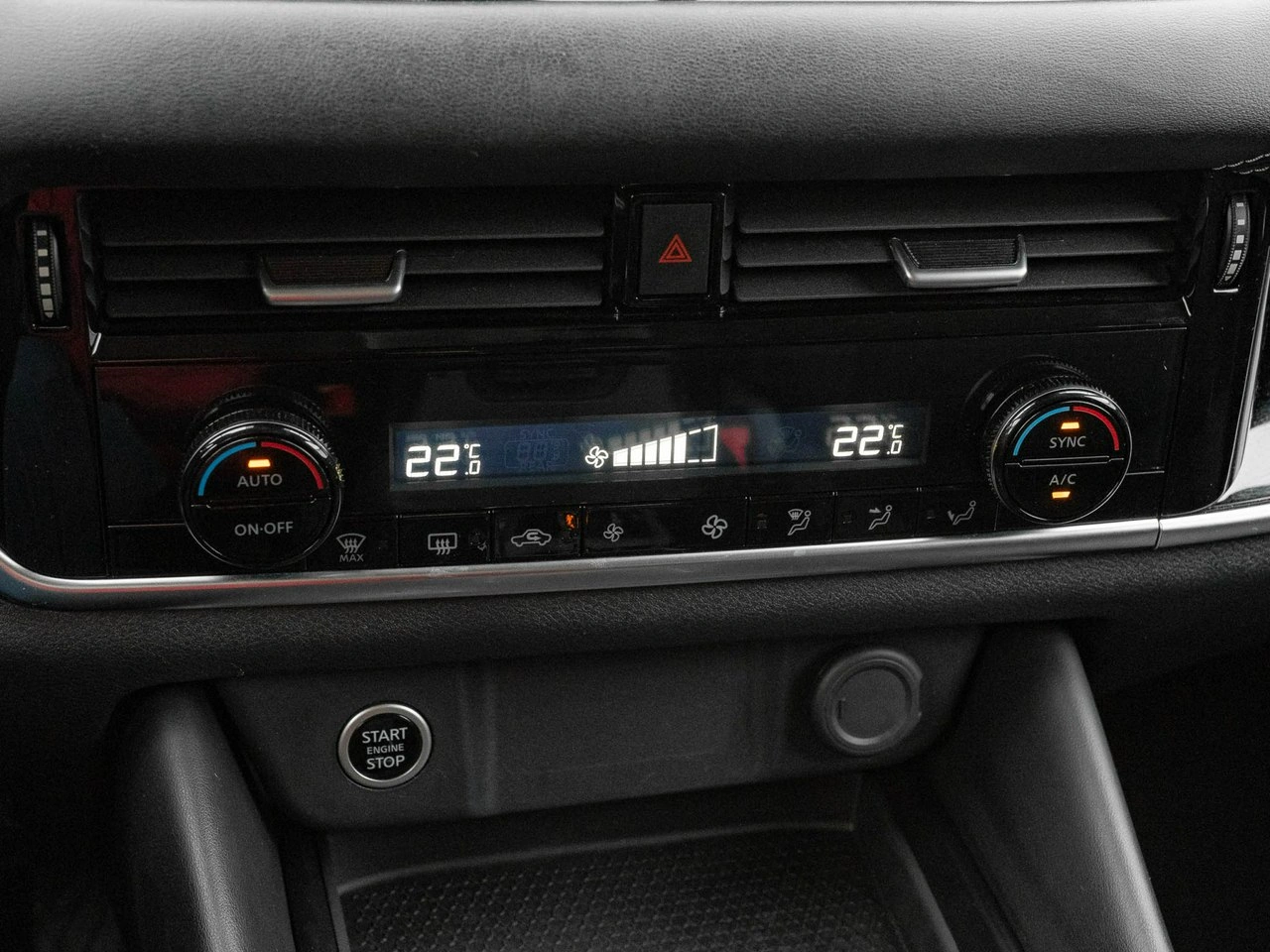 Nissan Qashqai - Zdjęcie 18