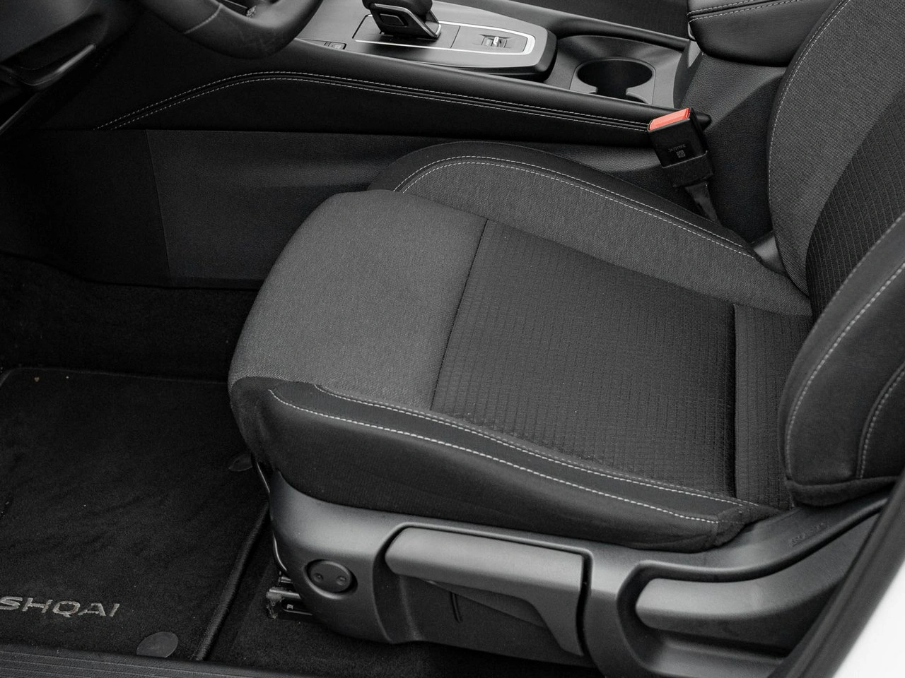 Nissan Qashqai - Zdjęcie 12