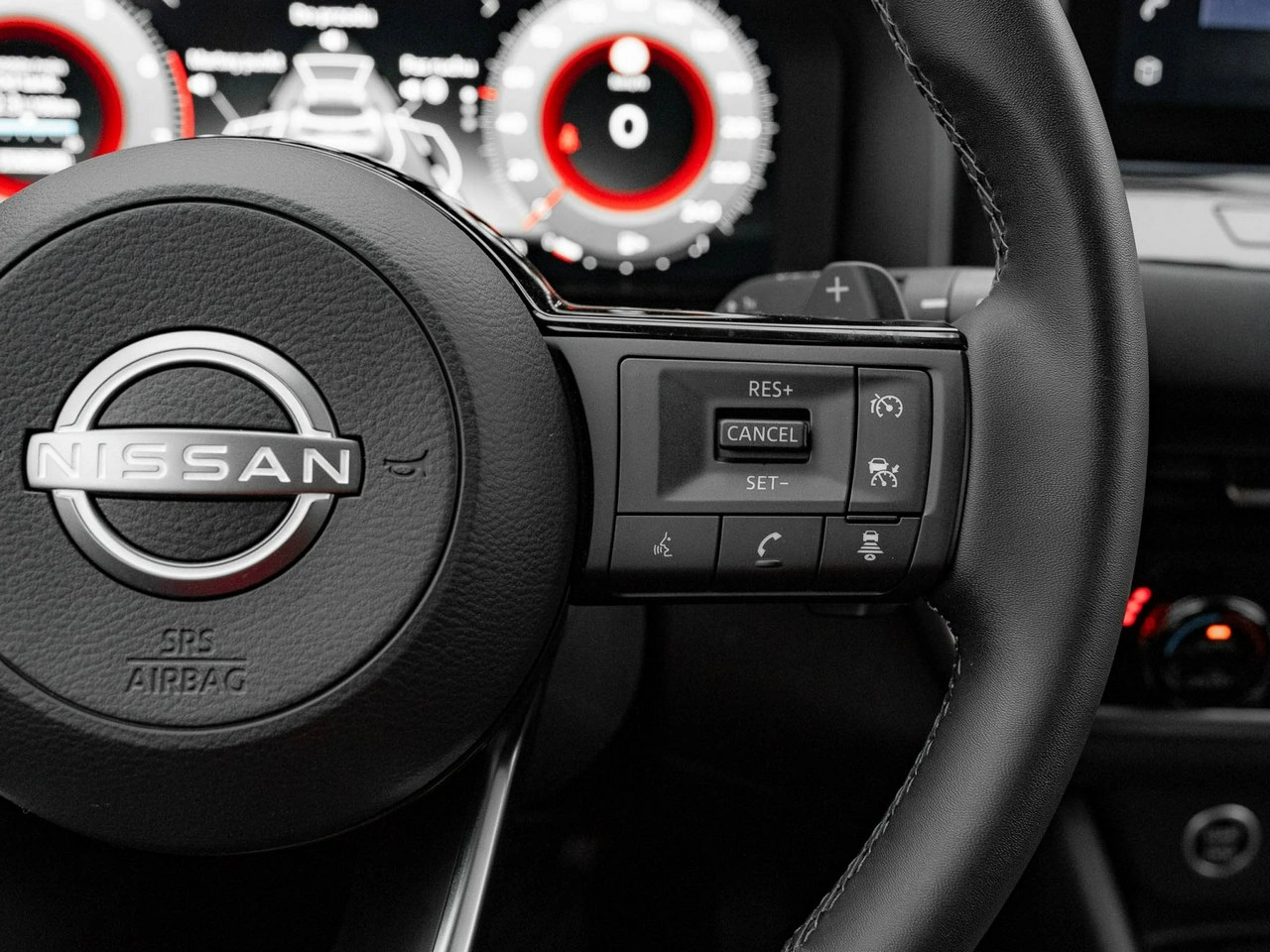 Nissan Qashqai - Zdjęcie 16