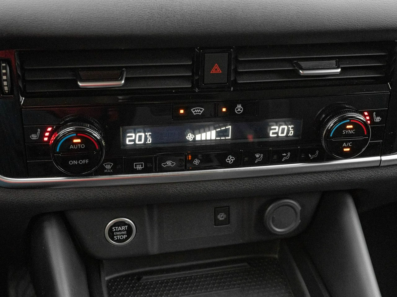 Nissan Qashqai - Zdjęcie 18