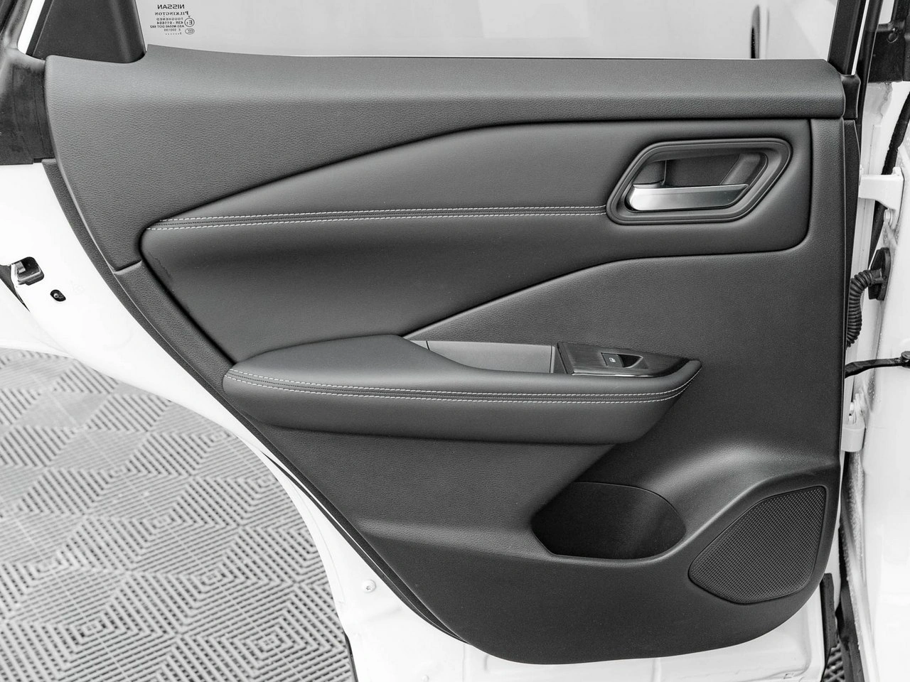 Nissan Qashqai - Zdjęcie 24