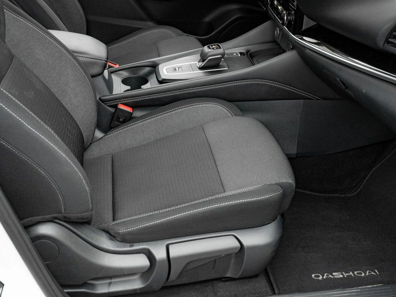 Nissan Qashqai - Zdjęcie 31