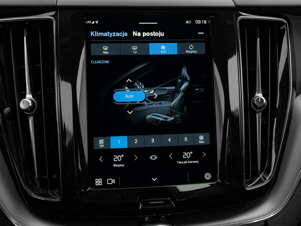 Volvo XC 60 - Zdjęcie 20