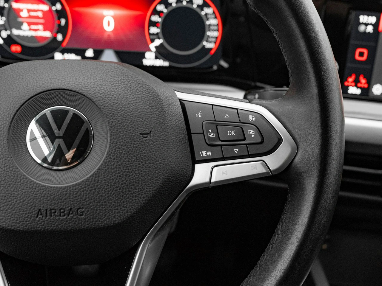 Volkswagen Golf - Zdjęcie 16