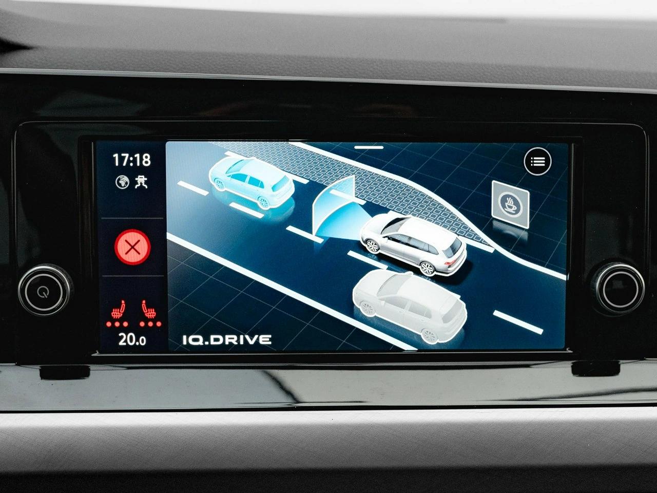 Volkswagen Golf - Zdjęcie 18