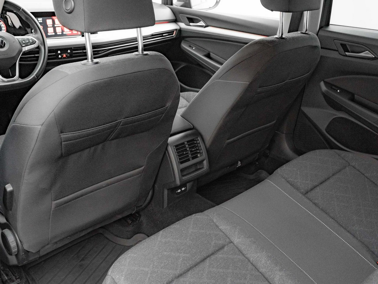 Volkswagen Golf - Zdjęcie 24