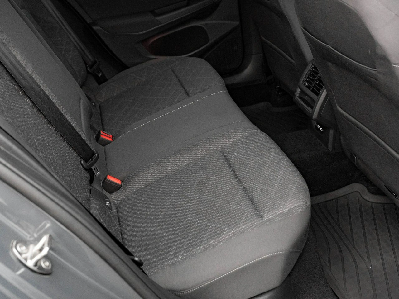 Volkswagen Golf - Zdjęcie 27