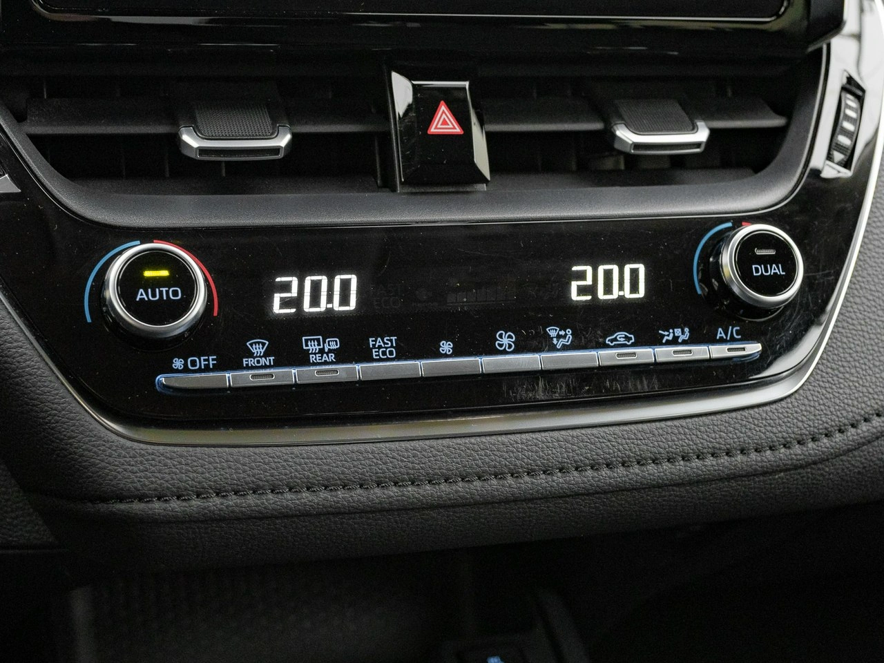 Toyota Corolla - Zdjęcie 15